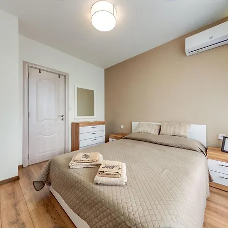 Stylish 1br In The Heart Of Town Apartment *